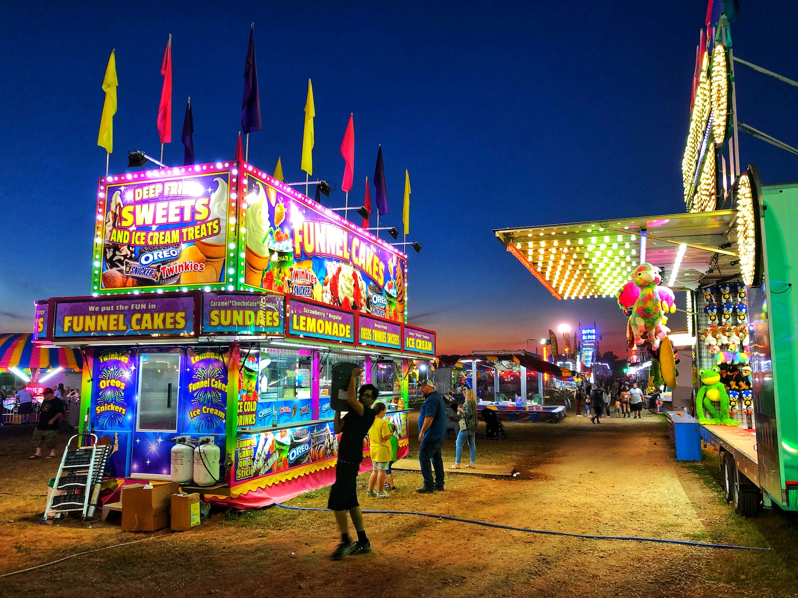 websitecountyfairfunnelcakes